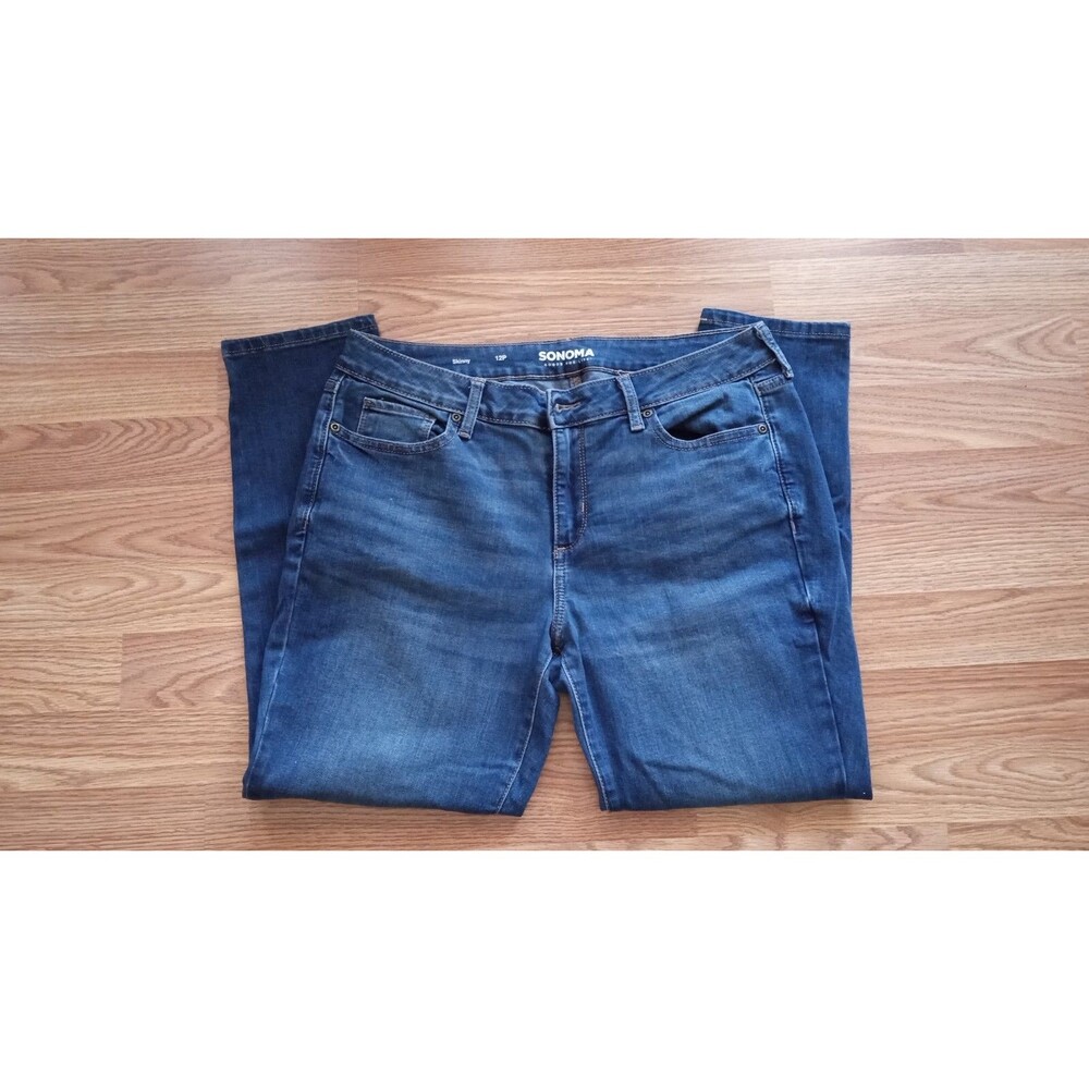 Sonoma Women's Skinny Medium Wash Jeans (Size: 12P/33" Waist) Used